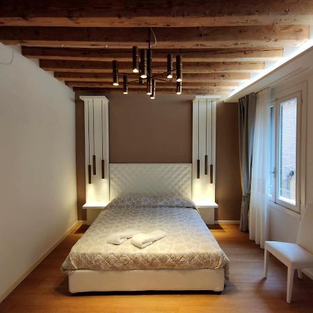 Deluxe 3 Bedroom Flat In Rialto Βενετία Εξωτερικό φωτογραφία