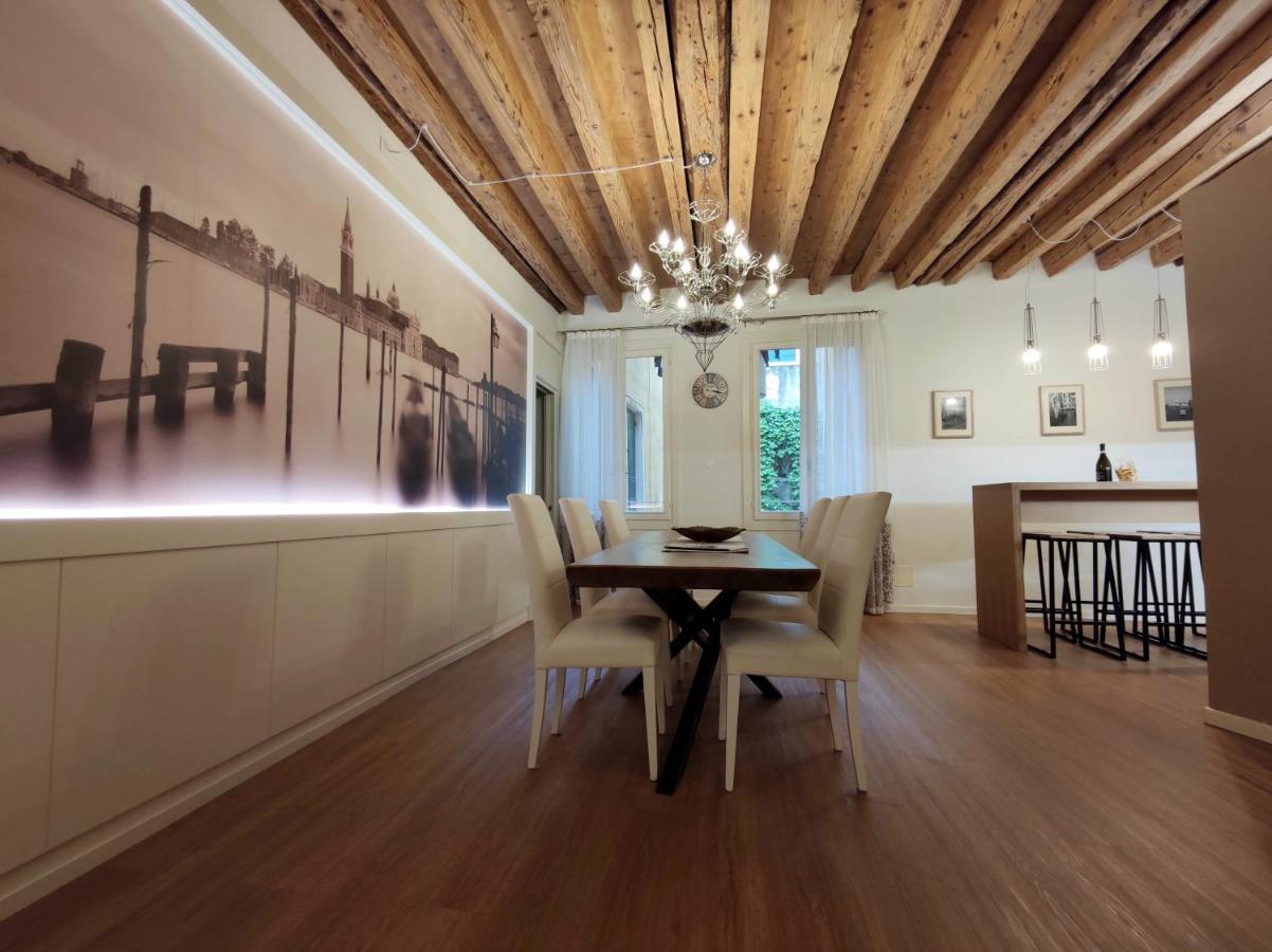 Deluxe 3 Bedroom Flat In Rialto Βενετία Εξωτερικό φωτογραφία