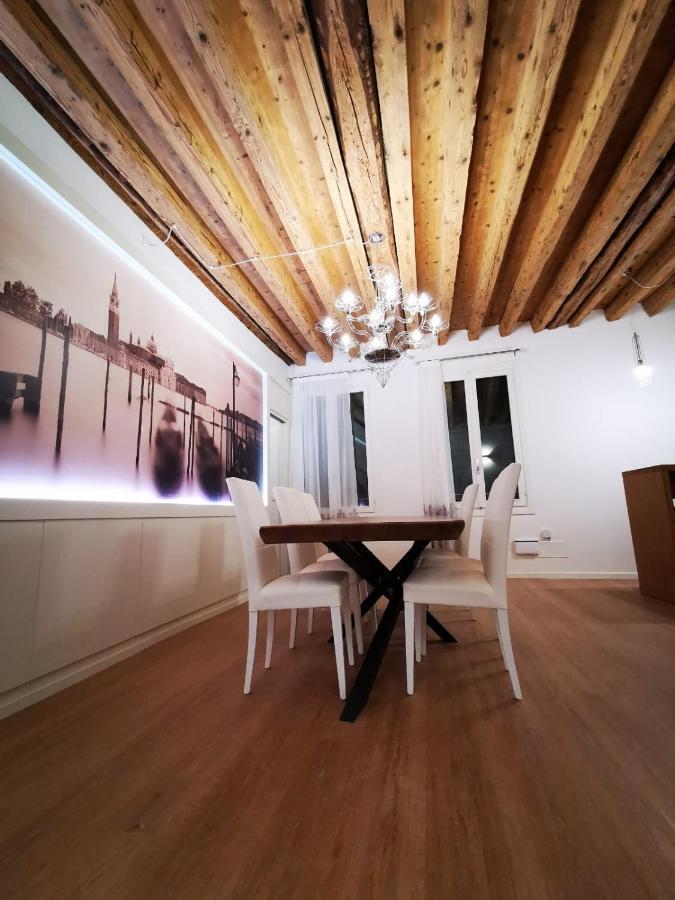 Deluxe 3 Bedroom Flat In Rialto Βενετία Εξωτερικό φωτογραφία