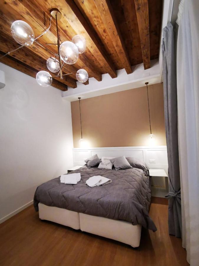 Deluxe 3 Bedroom Flat In Rialto Βενετία Εξωτερικό φωτογραφία